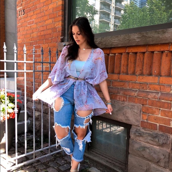 Fashion Nova Distressed Jeans - Picture 3 of 7